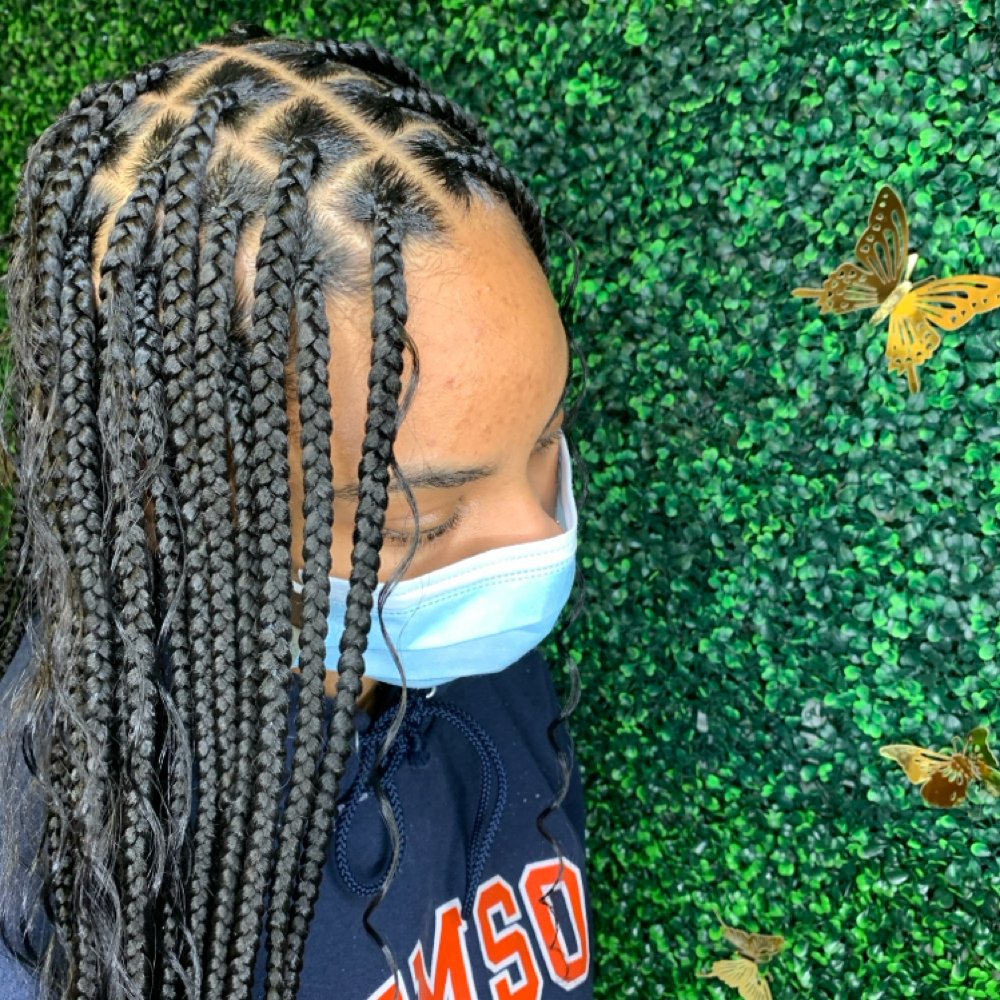 Medium Knotless at Nia B Braids in Pooler, GA