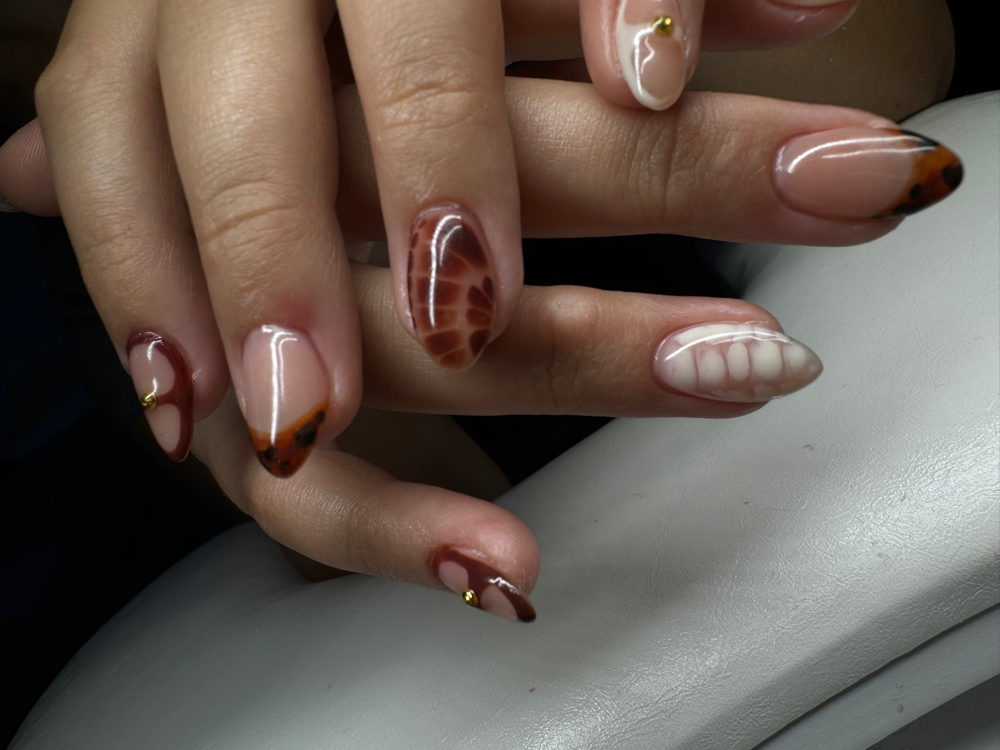 Flash Art Structured Gel Manicure