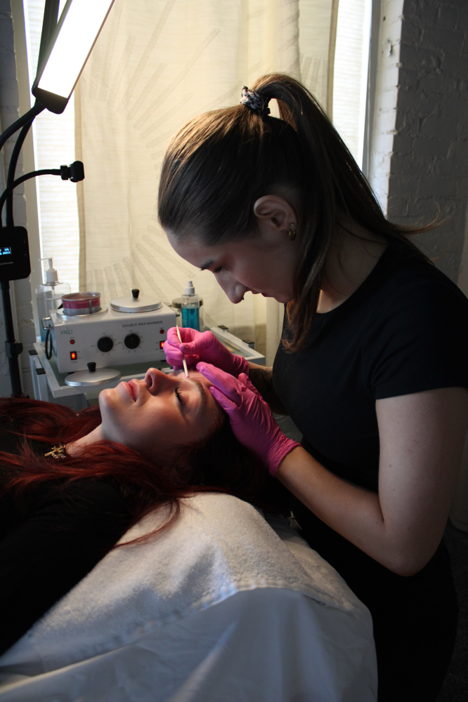 Eyebrow Wax