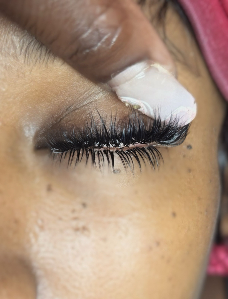Bottom Lash Extensions