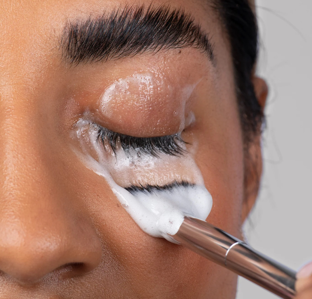 Lash Bath