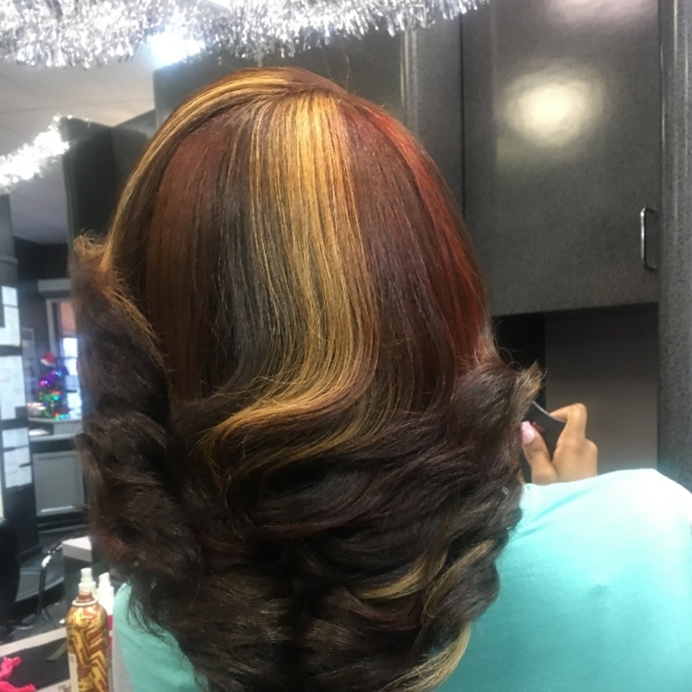 Triple/Multi color Process at Encisions Pro Hair Designs LLC in Madison Heights, MI