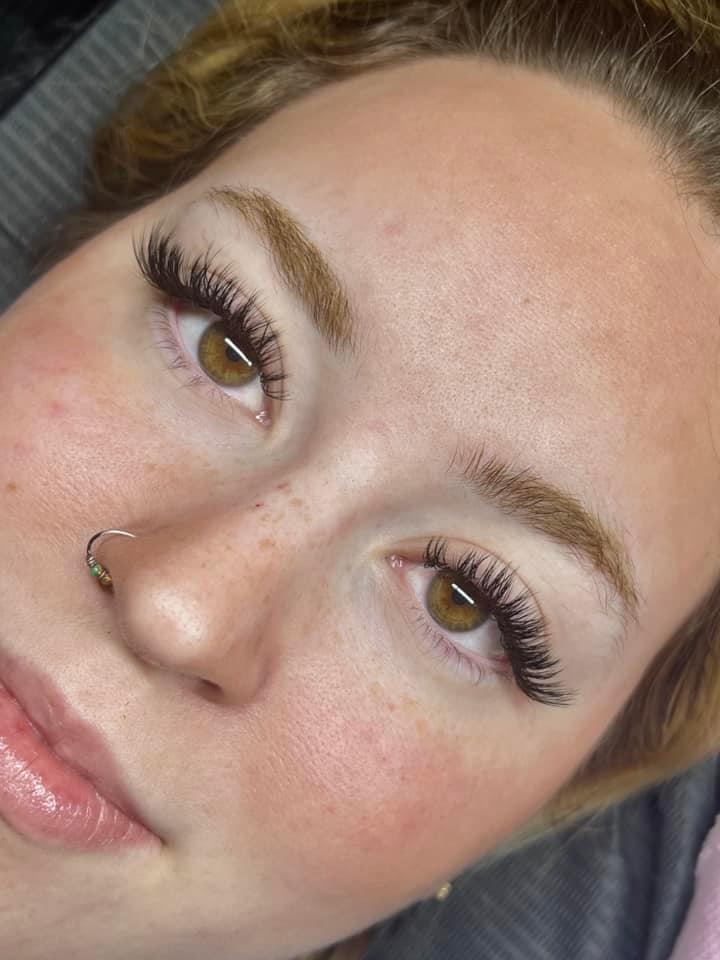 WET SET Eyelash Extensions