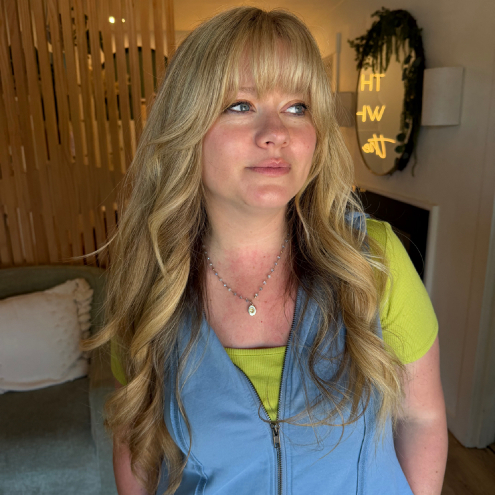 Womans Cut Long at Naomi Pena in Puyallup, WA