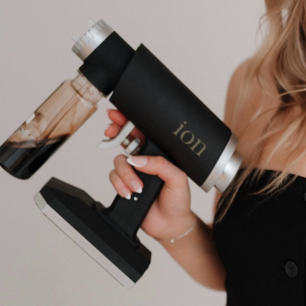 Rapid Spray Tan at Rouge Beauty Bar in Brighton, MI