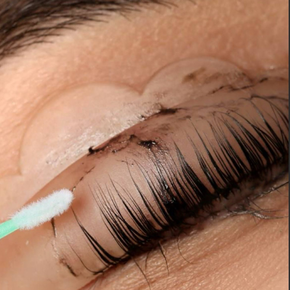 Luxury Lash Tinting at Boites Beauty Lounge in FLORENCE, SC