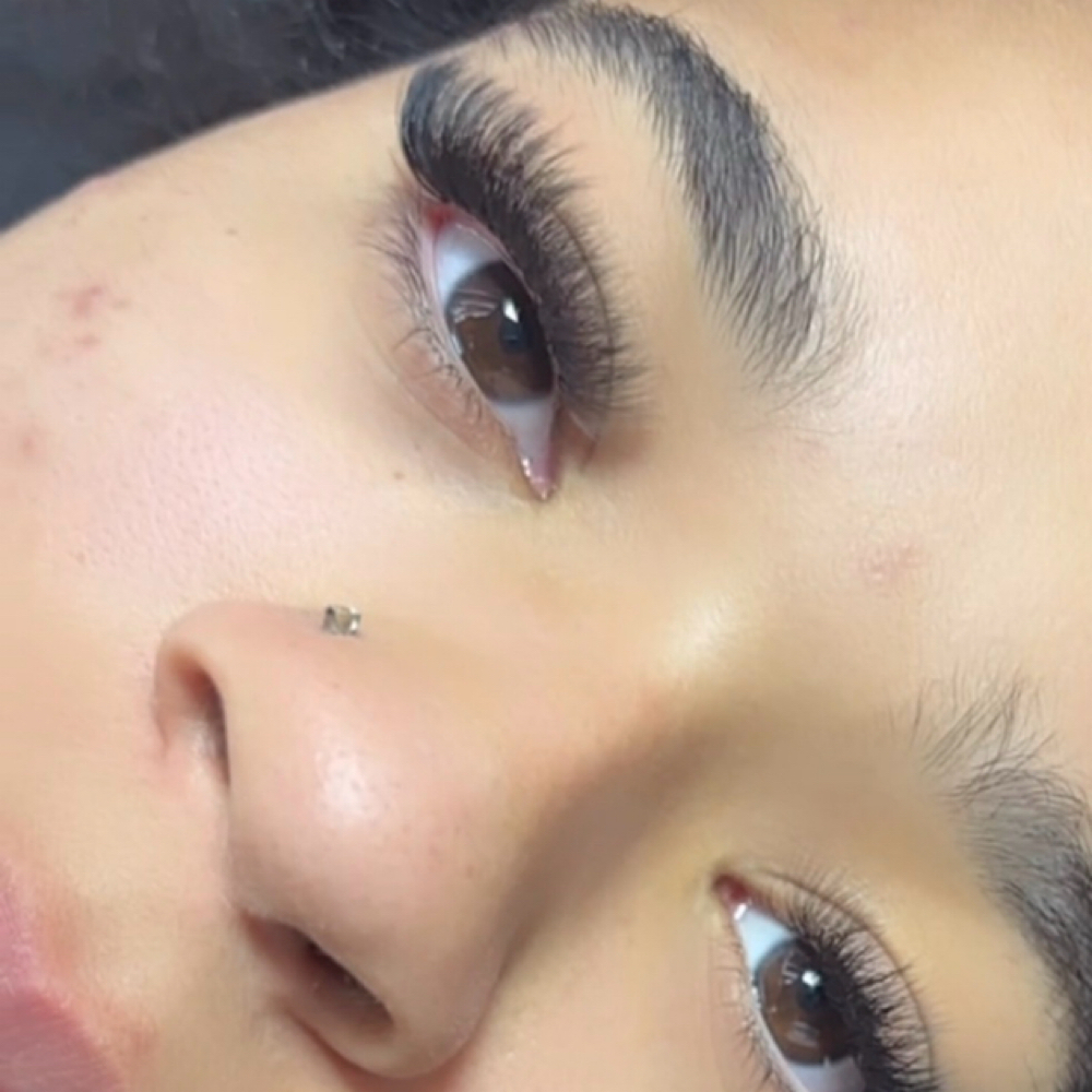 Hybrid FULL SET at Lashes by Ashleyyy in Phoenix, AZ