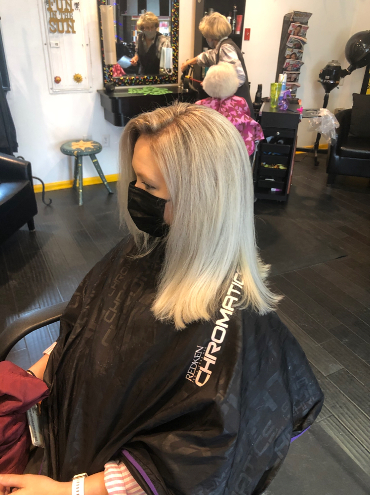 Full Highlight at Pink Pasture Salon in Gladewater, TX