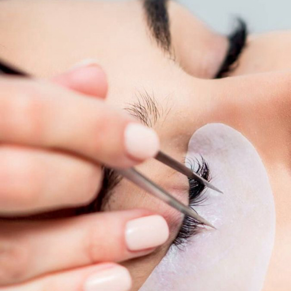Foreign Fills at UNIQ LASHES in puyallup, WA