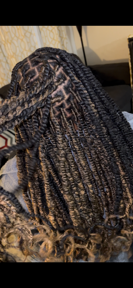 Medium Island Kinky Twist✨