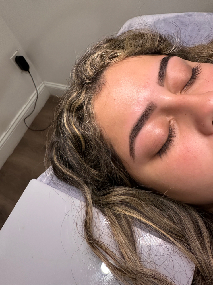 Brow Wax & Tint