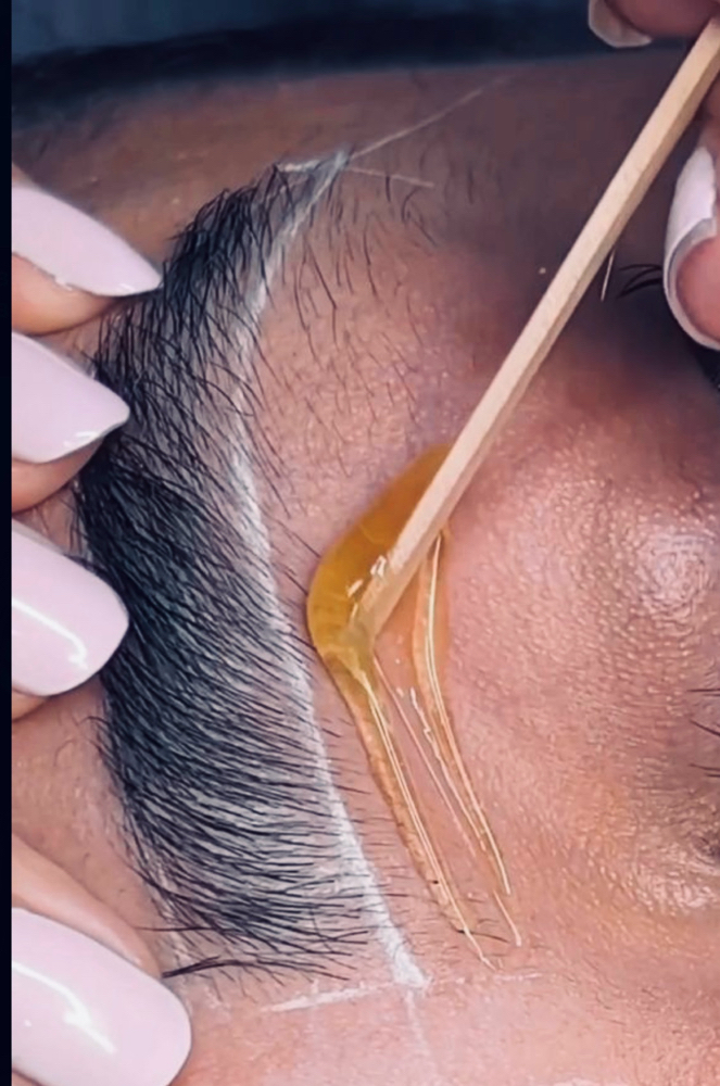 Brow Wax/Clean Up