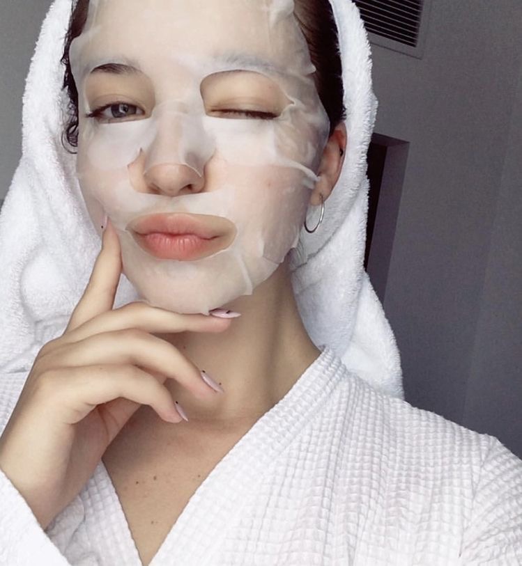 Brightening Face Mask