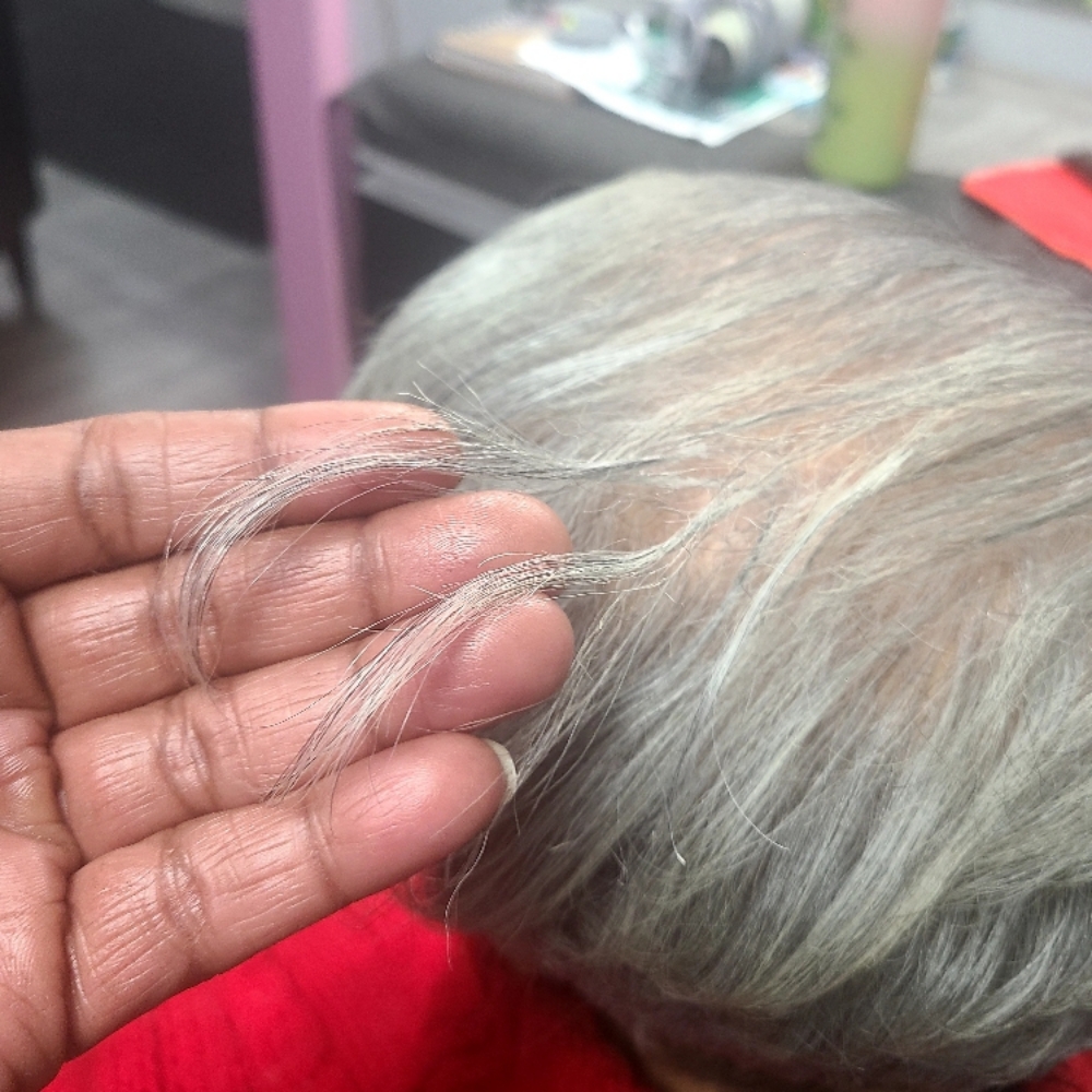 V-,light  Infusion at Chon's Unique House of Hair in Detroit, MI