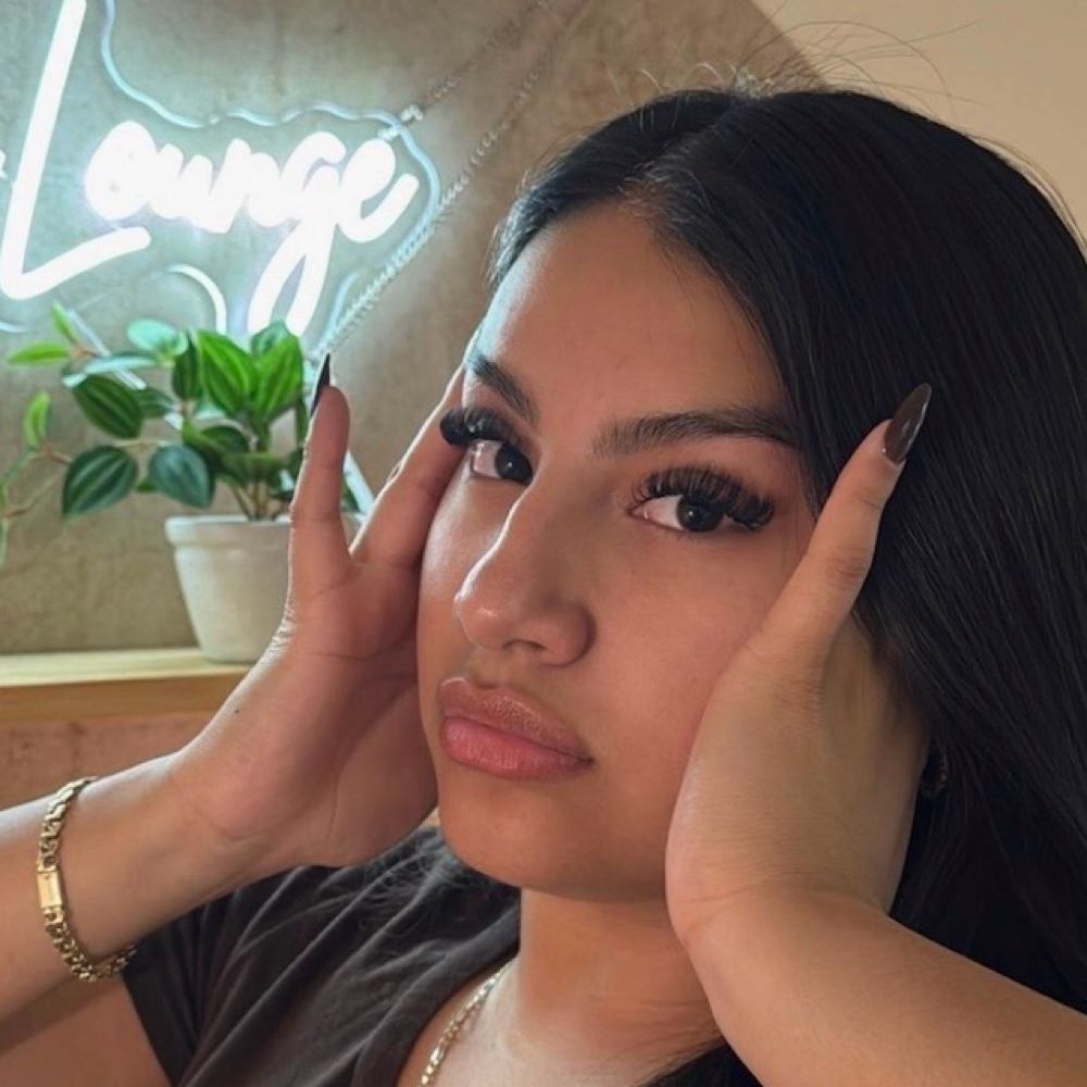 Wet Set / Wispy Full Lash Set at The Lash Lounge in Johnson City, TN