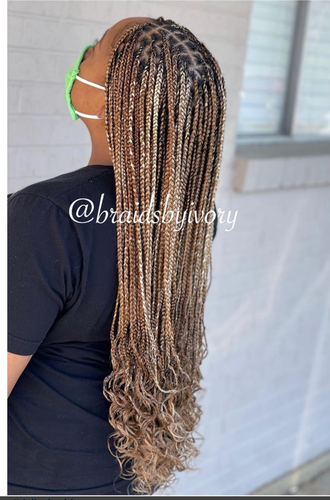 Medium Knotless Braids(waist-length