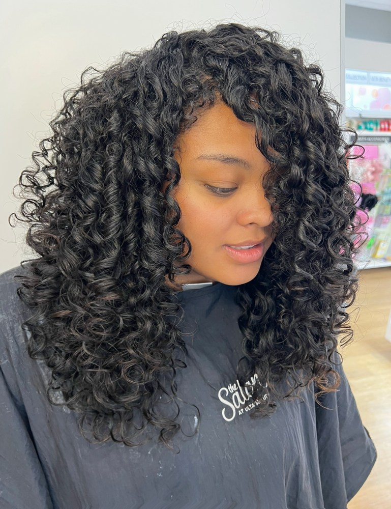 Curly Haircut & Style🤍
