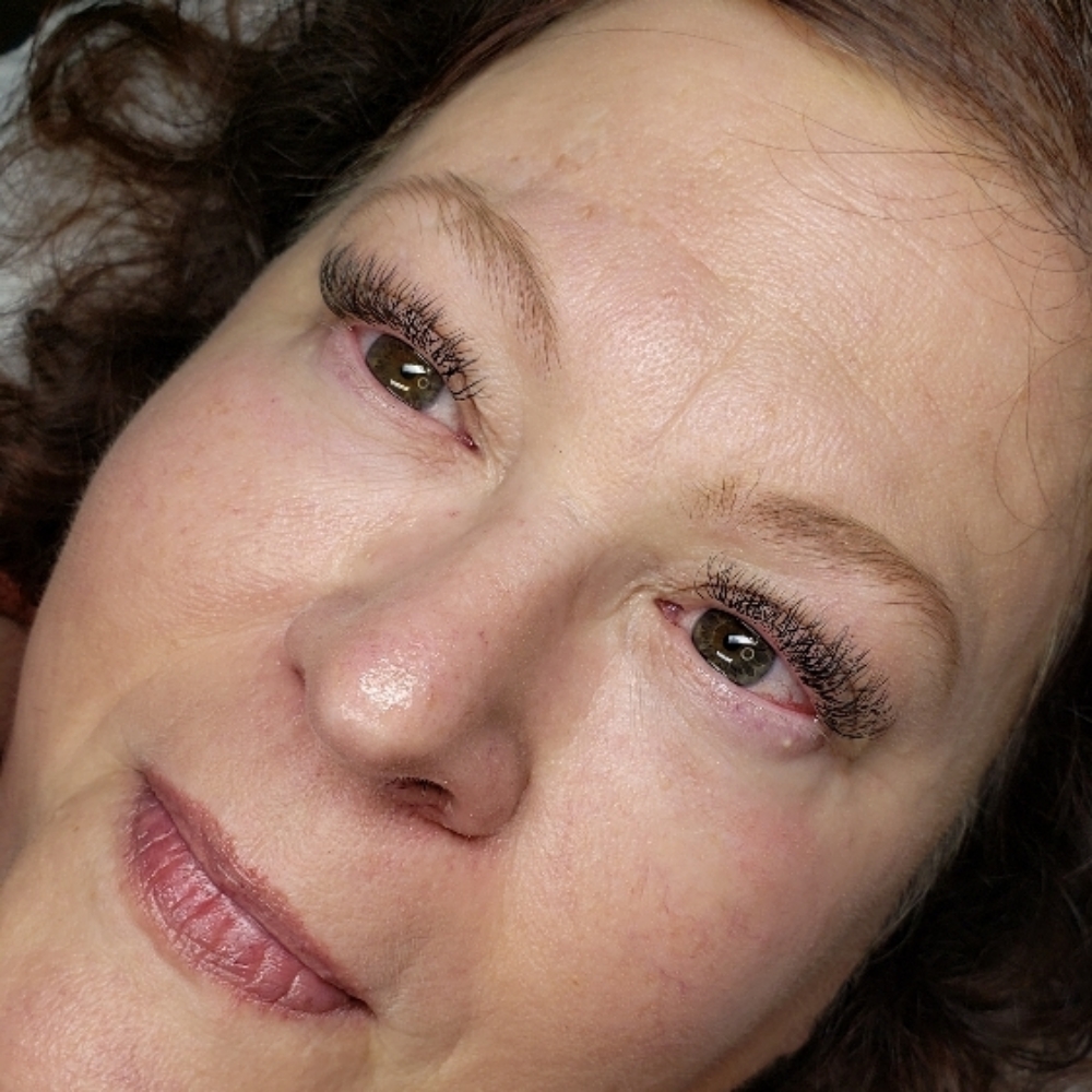Classic Y Lash Extensions Full Set at Lash Neighbor in Marysville, WA