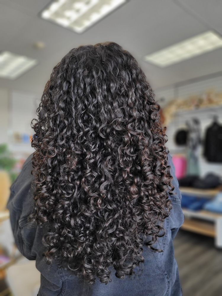 Womens Curly Haircut