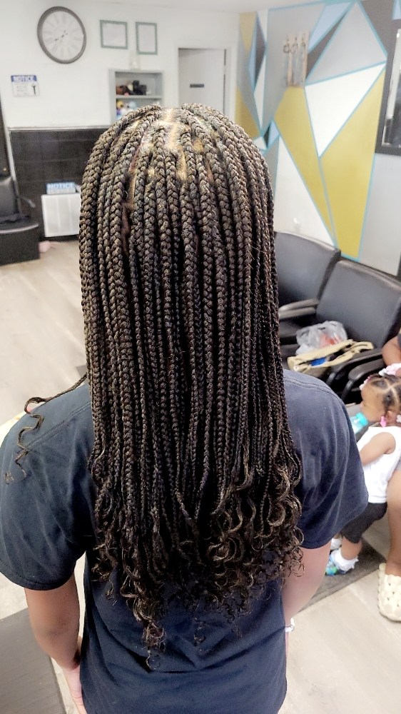 Kids  Sm/Med Box Braids