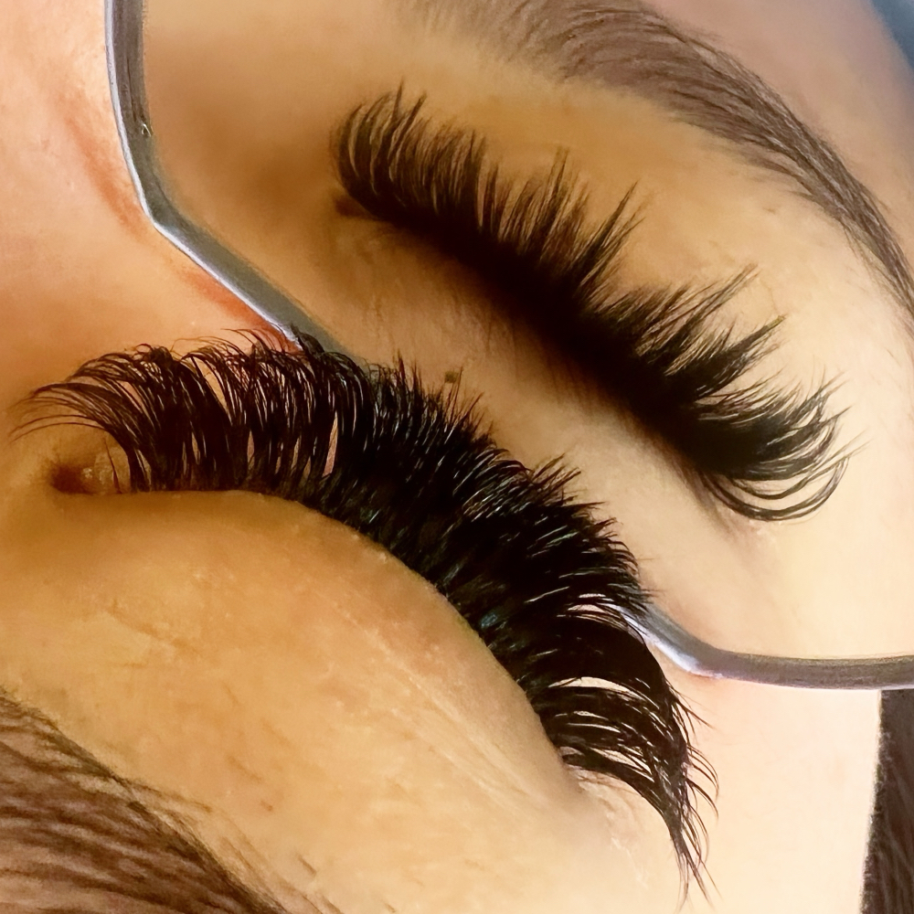 1 Week Eyelashes Touch Up