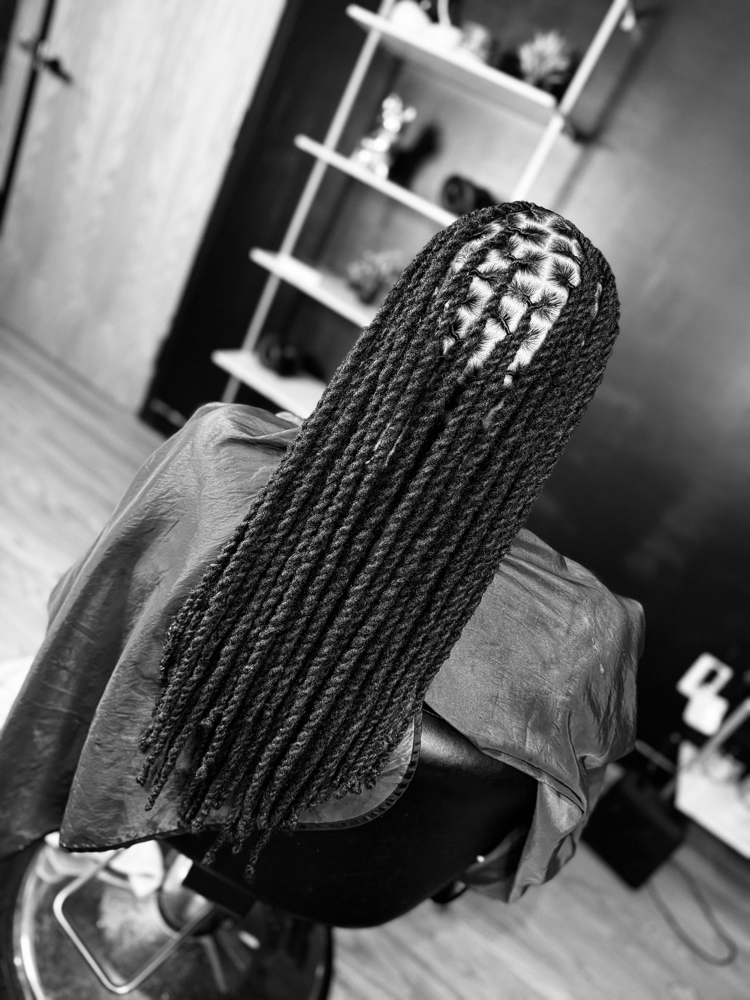 Retwist w/ ropes Midback at Locs BySherry in Florissant, MO
