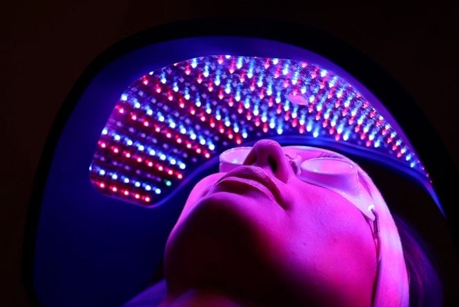 LED LIGHT THERAPY.