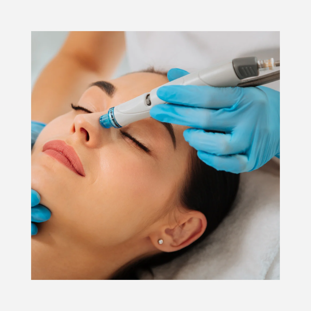 HydraGlow Facial