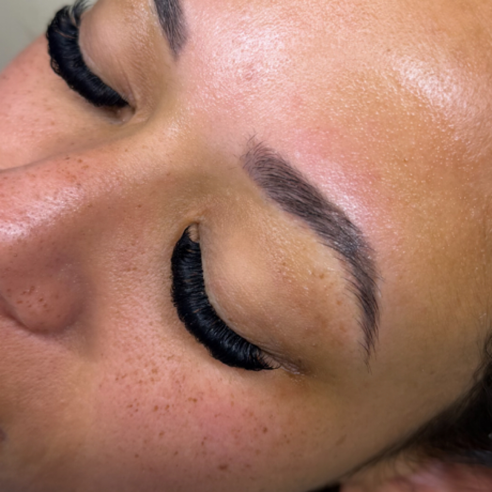 Brow Wax at Divine Lash Bar in Las Vegas, NV