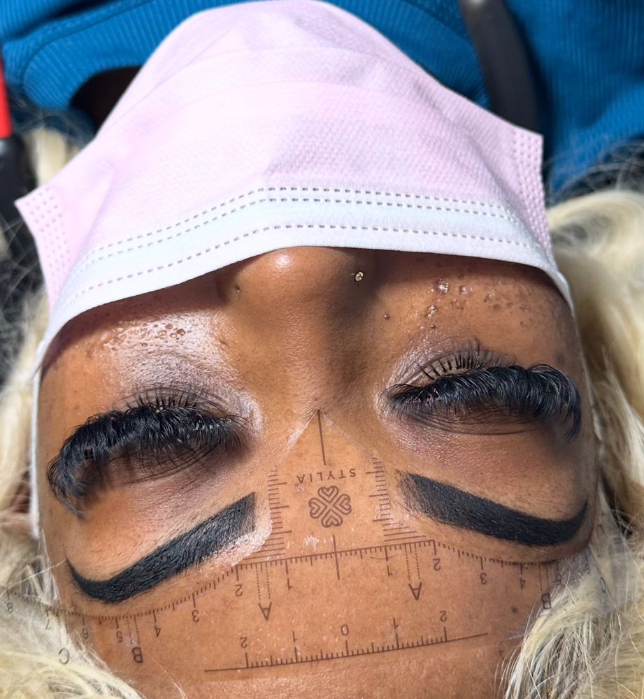 Eyebrow Tinting