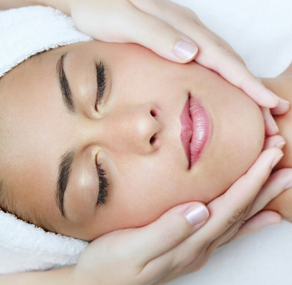 Facial at Locs and Lashes in Alcoa, TN