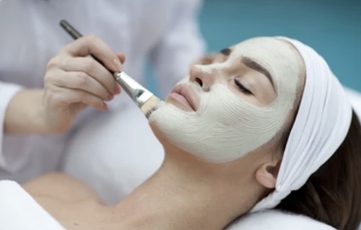 Clinical Acne Clearing Facial