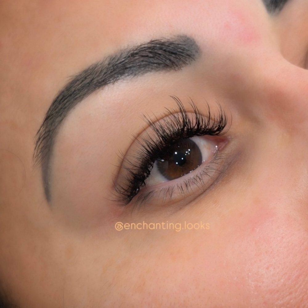 🌟 Promo - The Kim K Lashes at The Glow Room in Coralville, IA