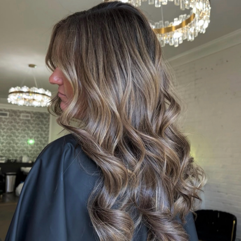 Full Lowlight at Coloredwithchloe in Starkville, MS