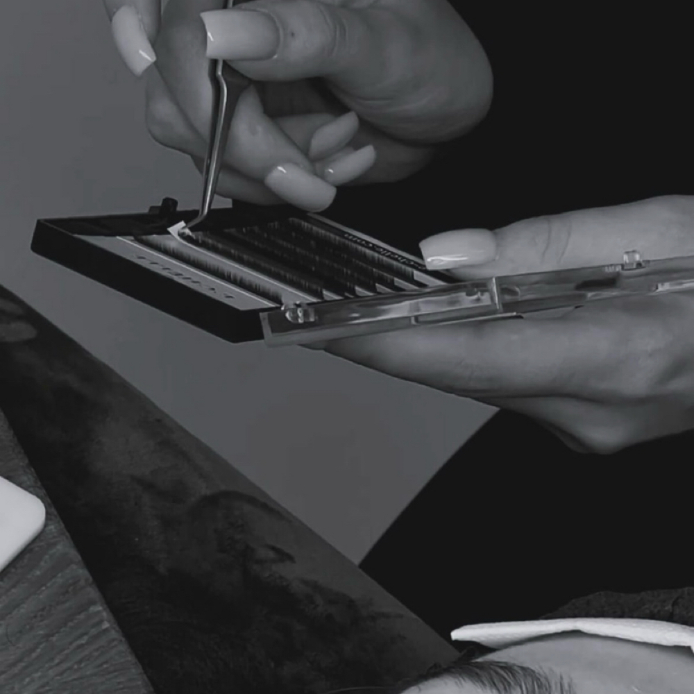 Lash Course at Beauty For Lashes By Jessie in Avon, IN