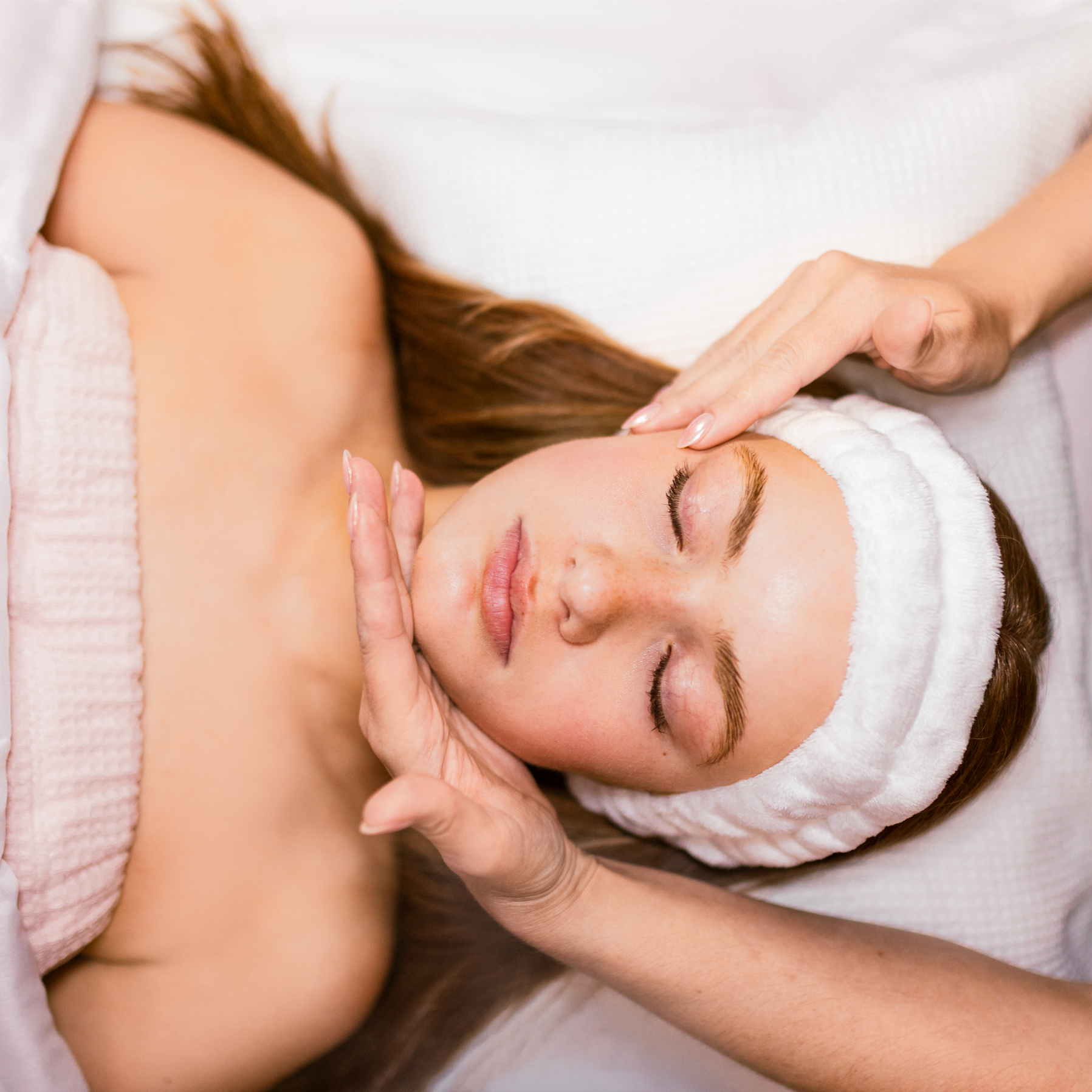 On The Glow Express Facial at Everglow Esthetics in Brevard, NC