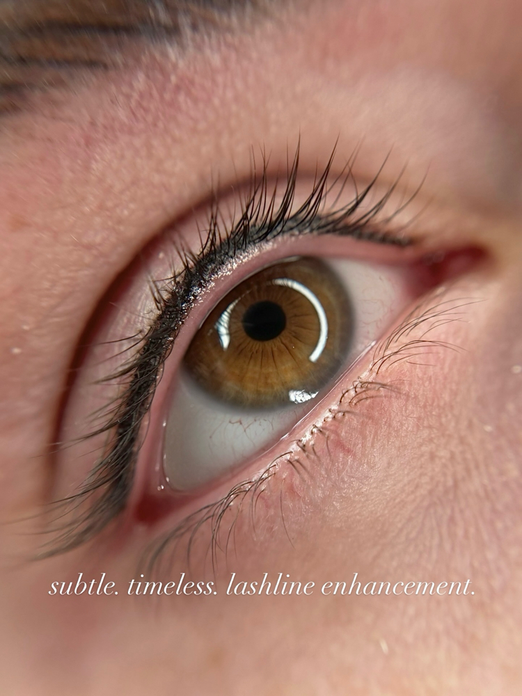 Eyeliner: Lash Line Enhancement