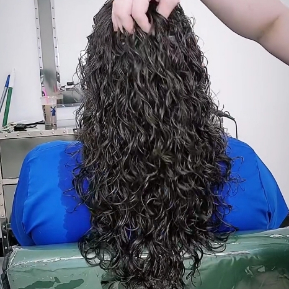 Womans Perm at Miah Worthwhile in San Antonio, TX