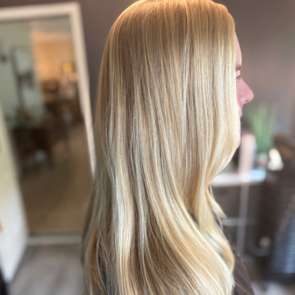 Blowout & Style at Voila Salon in Roswell, GA
