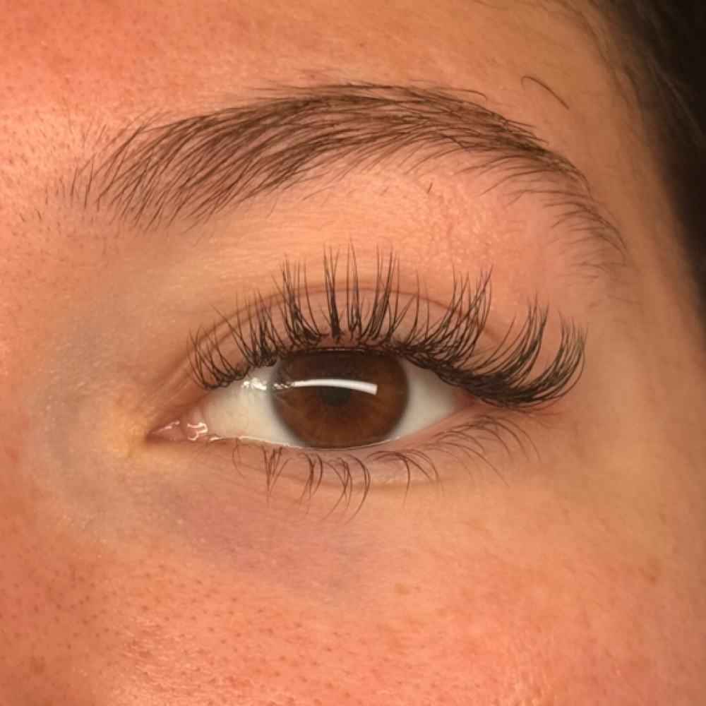 Full Set Natural Lash Extentions at Elegant Esthetics in Littleton, CO