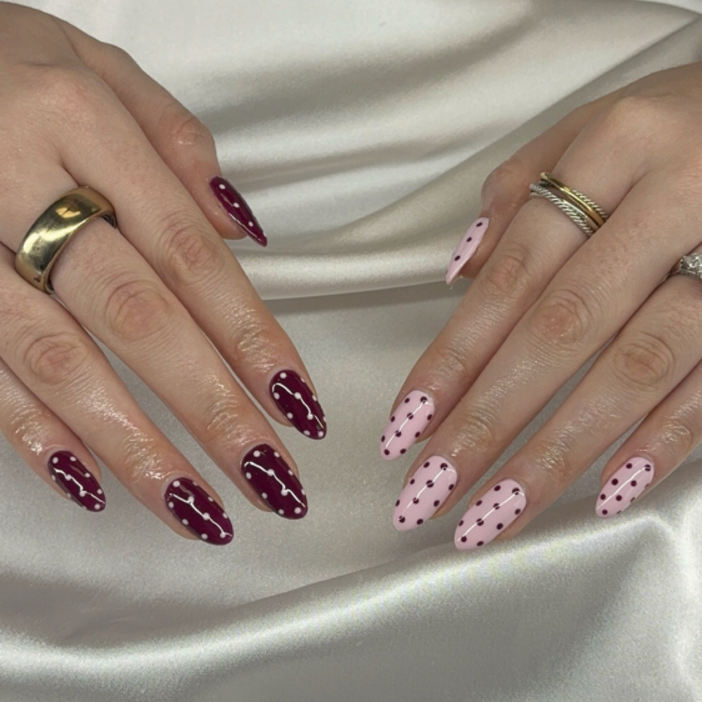 1 Tier Design at Nailsxlit in Martinsville, VA