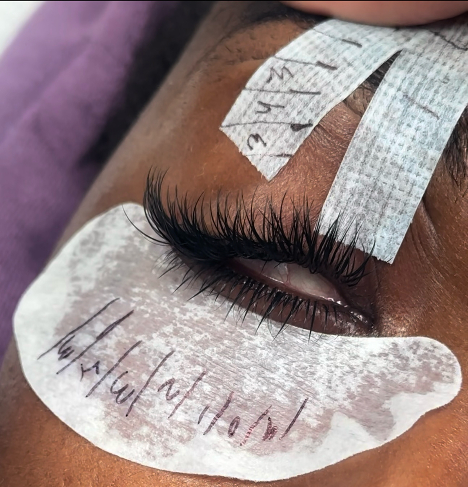 Bottom Lashes