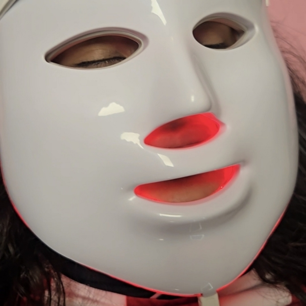 Red Light Therapy at LOOK in San Bernardino, CA