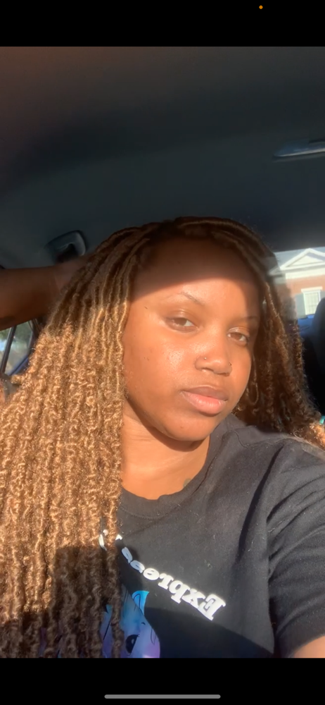 Butterfly Locs 24-28’ Butt Length