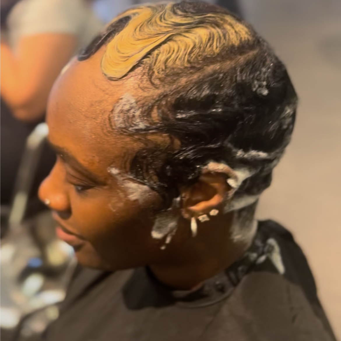 Shampoo+mold style only at BeYoutiful Beauty Barr in Houston, TX
