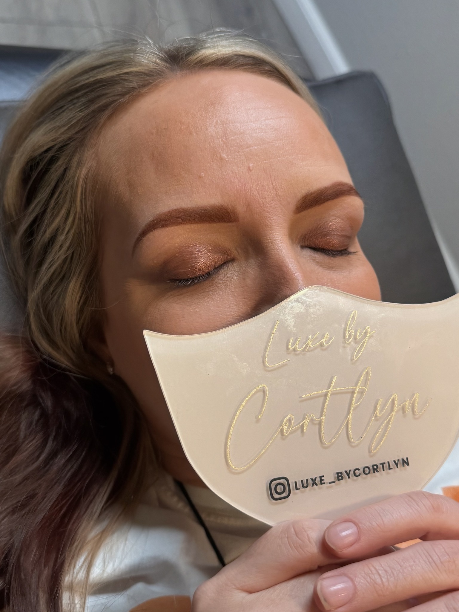 Brow Wax & Tint