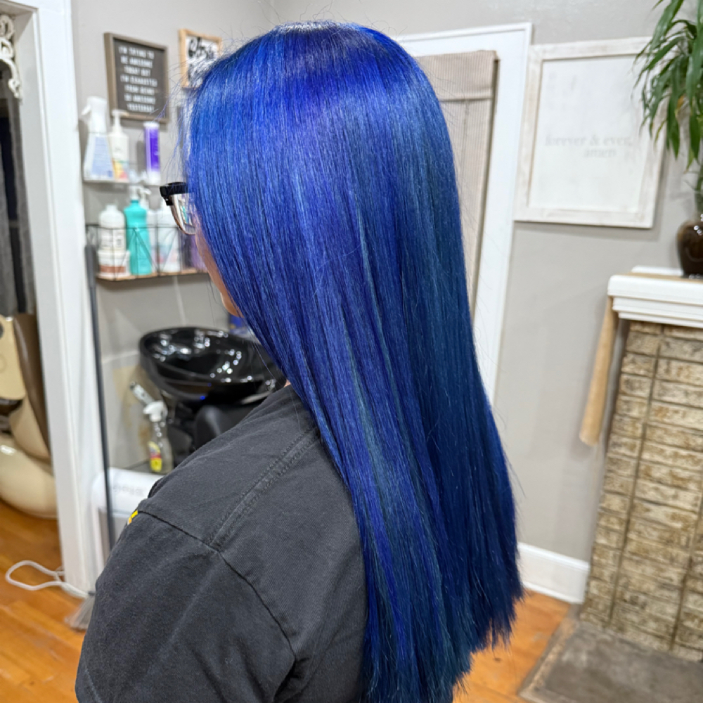 Vivid Color at Touch of Gypsy in Midland, TX