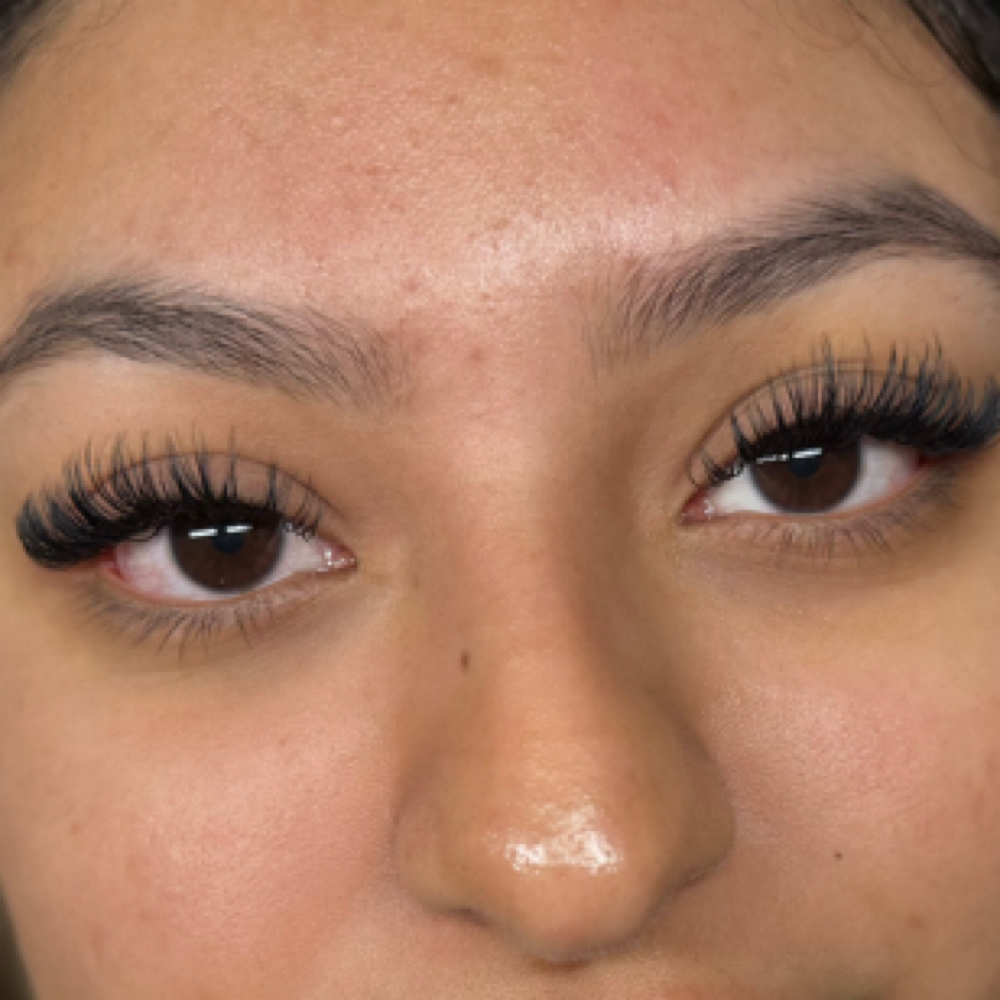 Wet Set Lash Extensions at Bella Spa in Houston, TX