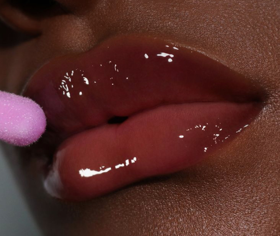 Lip Mask During Service