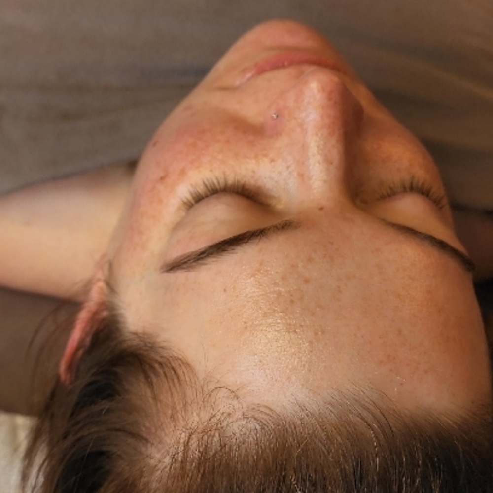 Dermaplane Flash Facial